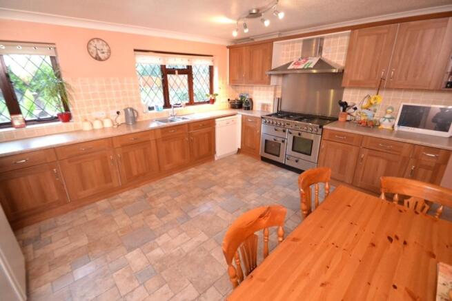 Kitchen/Breakfast Room