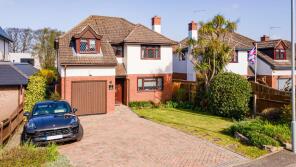 7, Pearce Gardens, Pearce Avenue, Poole BH14 8EB