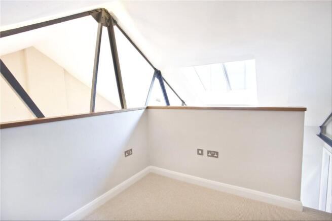 2 bed Apartment to rent Image 8