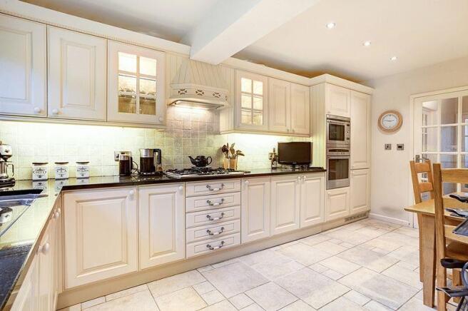 KITCHEN/DINER