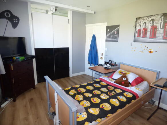 Photo 9
