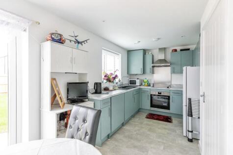 Sika Avenue, Kettering, NN14
