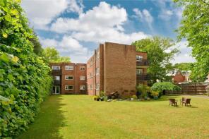 Flat 6, 29 Abbotswood, Oatlands Chase, Weybridge KT13 9RP