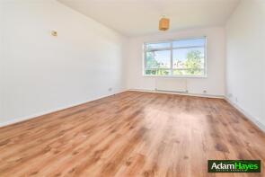 Flat 7, 7 13 Solar Court, Etchingham Park Road, Finchley, London N3 2DZ