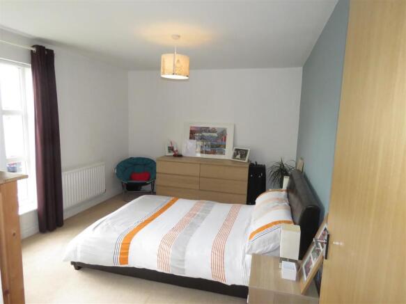 Bedroom.JPG