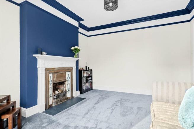 107 Laugherne Road - living room2.jpg