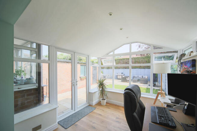 Snug/ Home Office