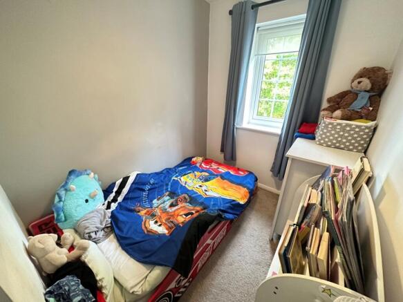 3 bed Semi-Detached to rent Image 11