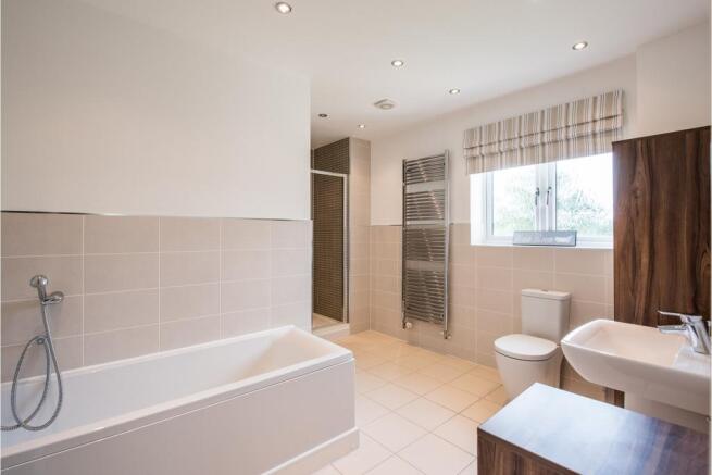 Master En-suite