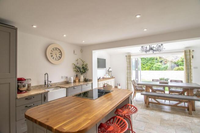 Kitchen/Dining Room