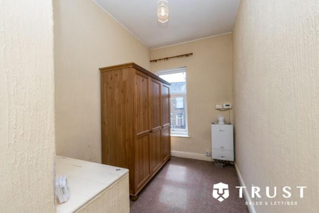 2 bed Terraced to rent Image 10