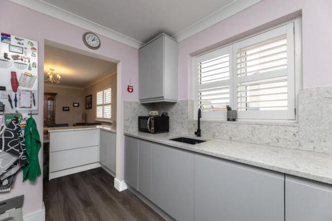 3 bed Detached Bungalow for sale Image 12