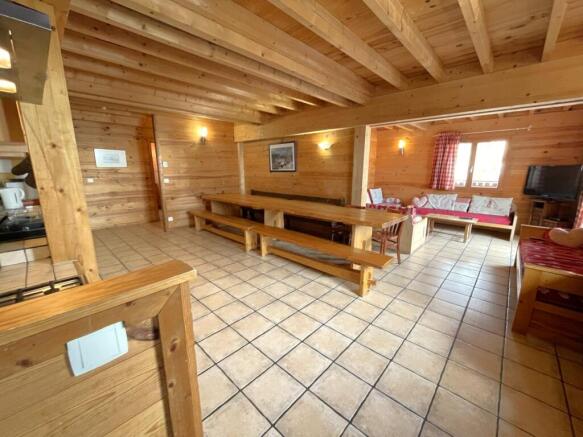 7 bedroom apartment