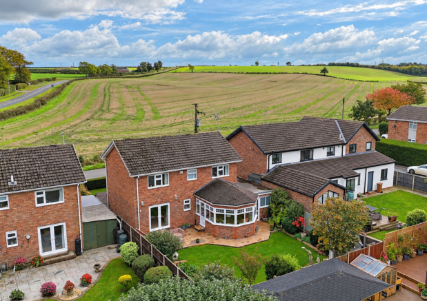 Horkstow Road, Barton-Upon-Humber, DN18 photo 2
