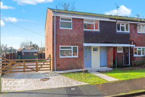 1, Hopeswood, Greatham, Liss GU33 6ET