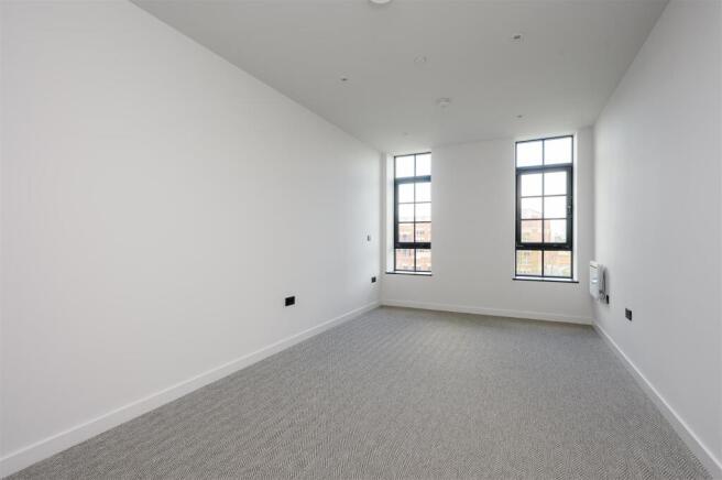 2 bed Apartment for sale Image 11