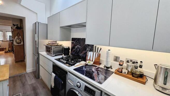 2 bed Cottage for sale Image 5