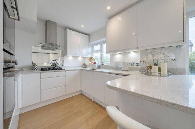 Kitchen diner angle 2