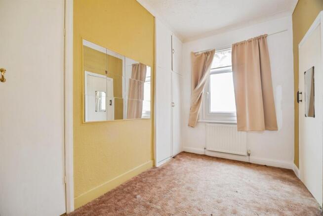 2 bed Terraced for sale Image 8
