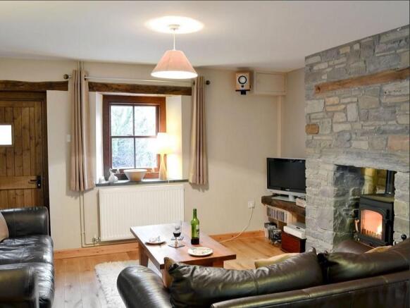 Lounge/Dining Room
