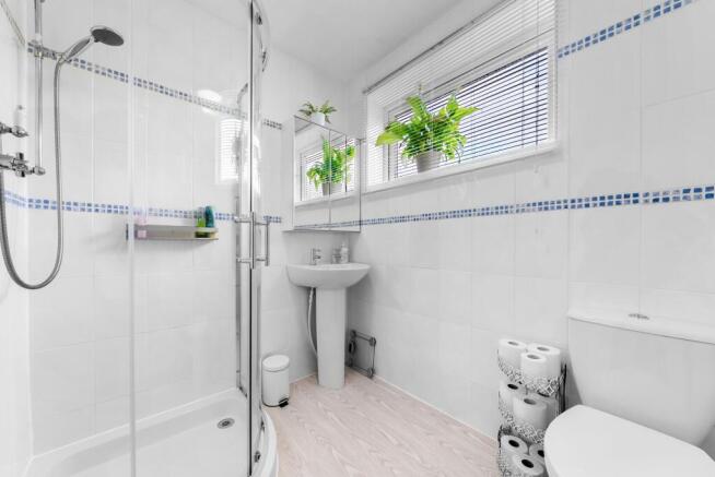 2 bed Semi-Detached Bungalow for sale Image 10