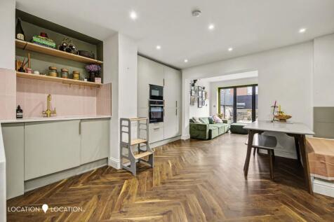 Albion Road, London, N16