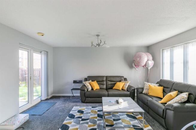 Sitting/Dining Room