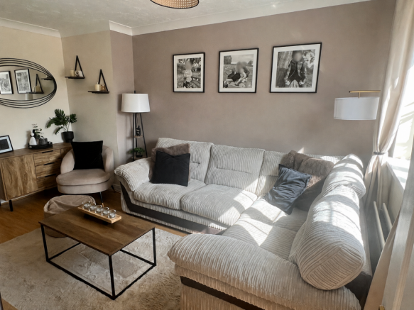 Delightful lounge