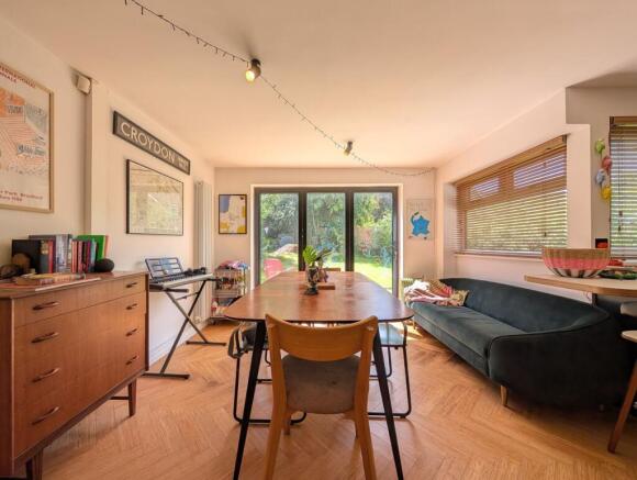 3 bed Detached for sale Image 10