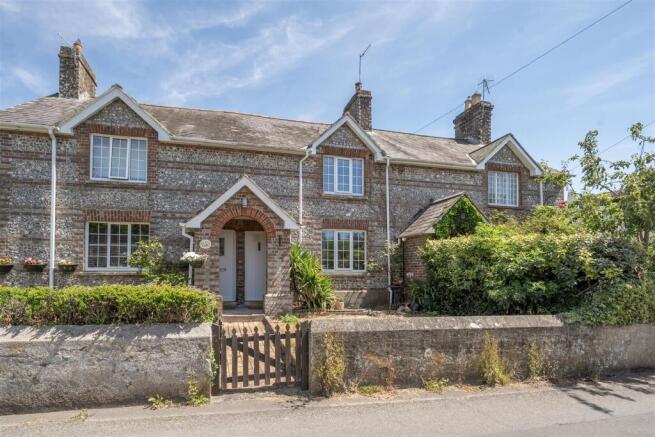 Terraced Cottage in quiet village.jpg