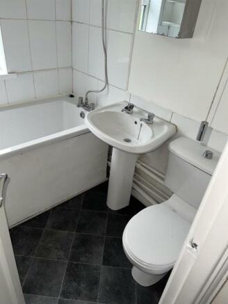 Bathroom.jpg