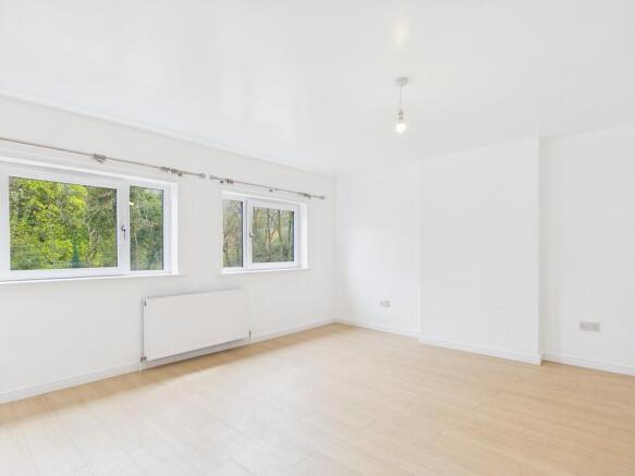 CAM05526G0-PR0119...