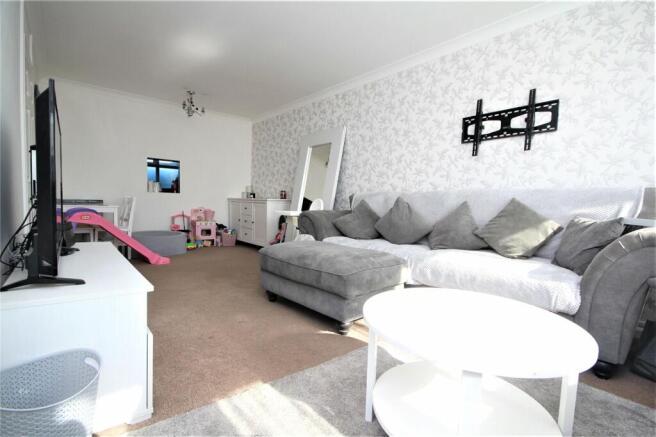 Living/Dining Area