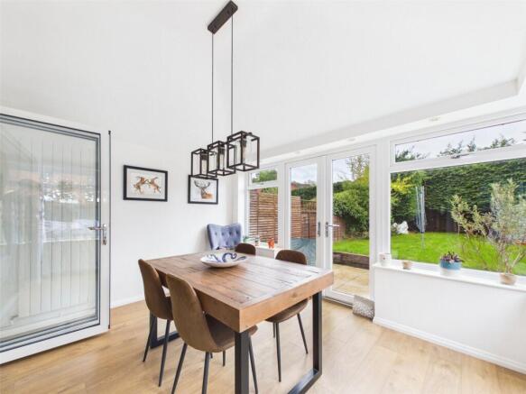 Harris Close, Churchdown, Gloucester, Gloucestershire, GL3 photo 3