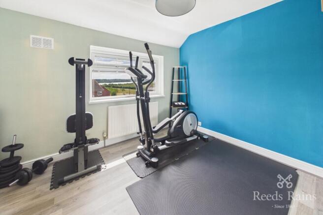 3 bed Semi-Detached for sale Image 6