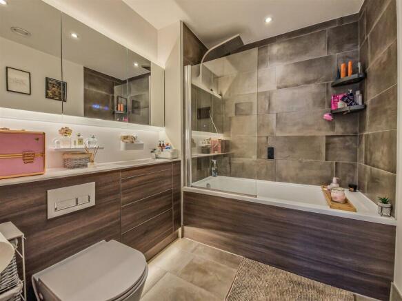 luxury bathroom-w.c