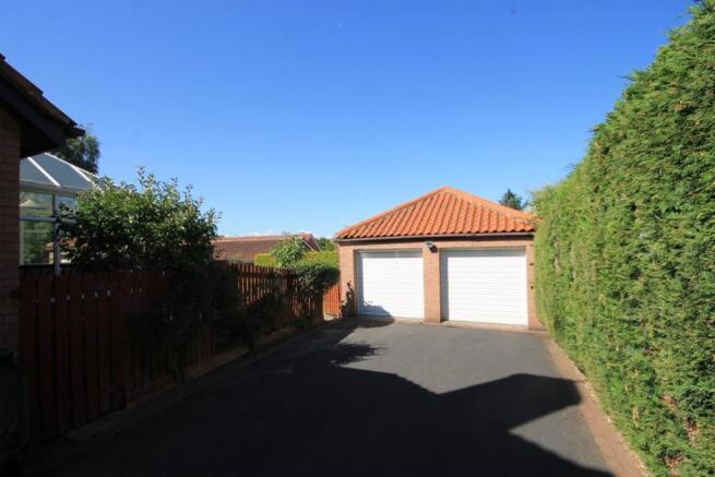 DOUBLE GARAGE