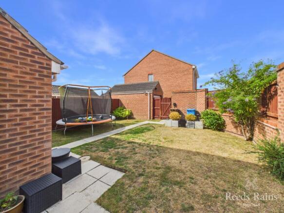 3 bed Semi-Detached for sale Image 9