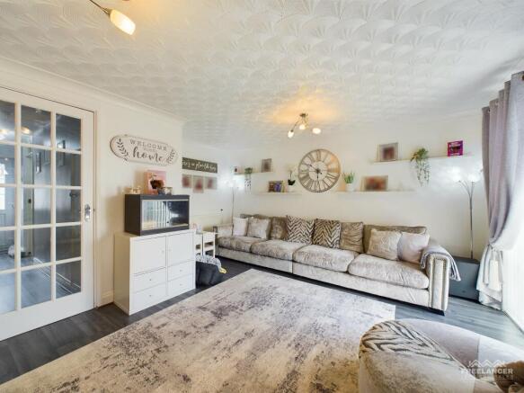 Living Room (2)