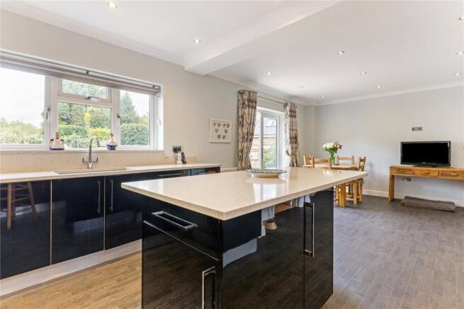 Kitchen/Breakfast