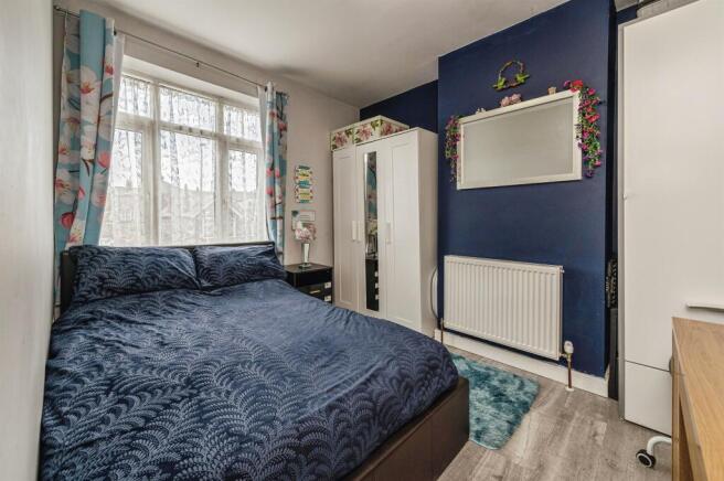 3 bed Semi-Detached for sale Image 6