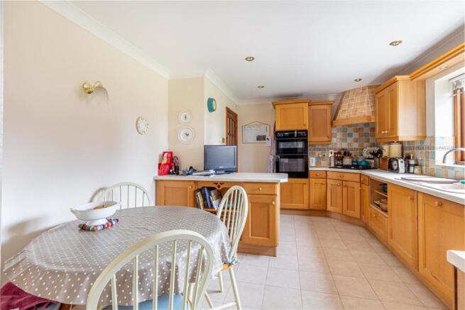 Kitchen-4.jpg