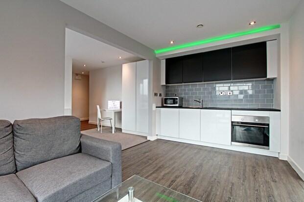 1 bed Apartment to rent Image 12
