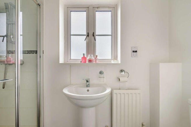 3 bed Detached for sale Image 8