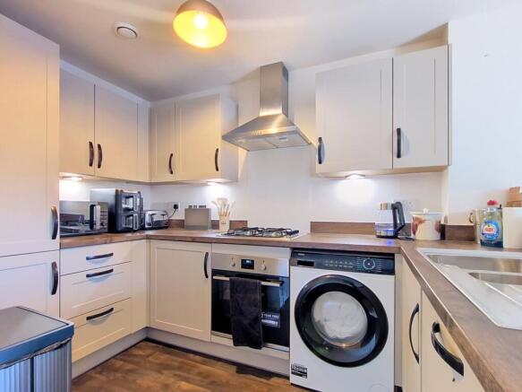 4 bed Town House for sale Image 4