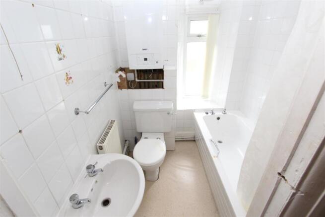 Bathroom.JPG