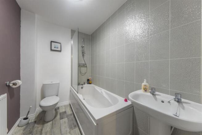 9 Saner Drive-013.JPG