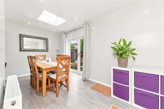 3 bed Semi-Detached Bungalow for sale Image 8