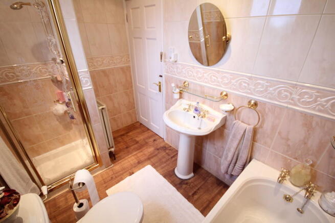Photo 12