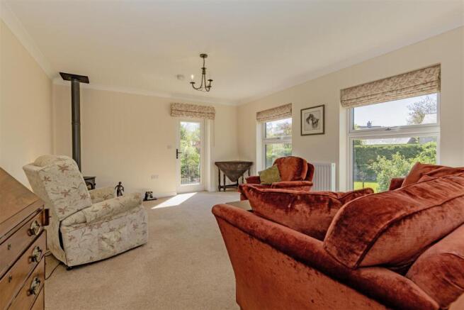 Reception Room-2.jpg